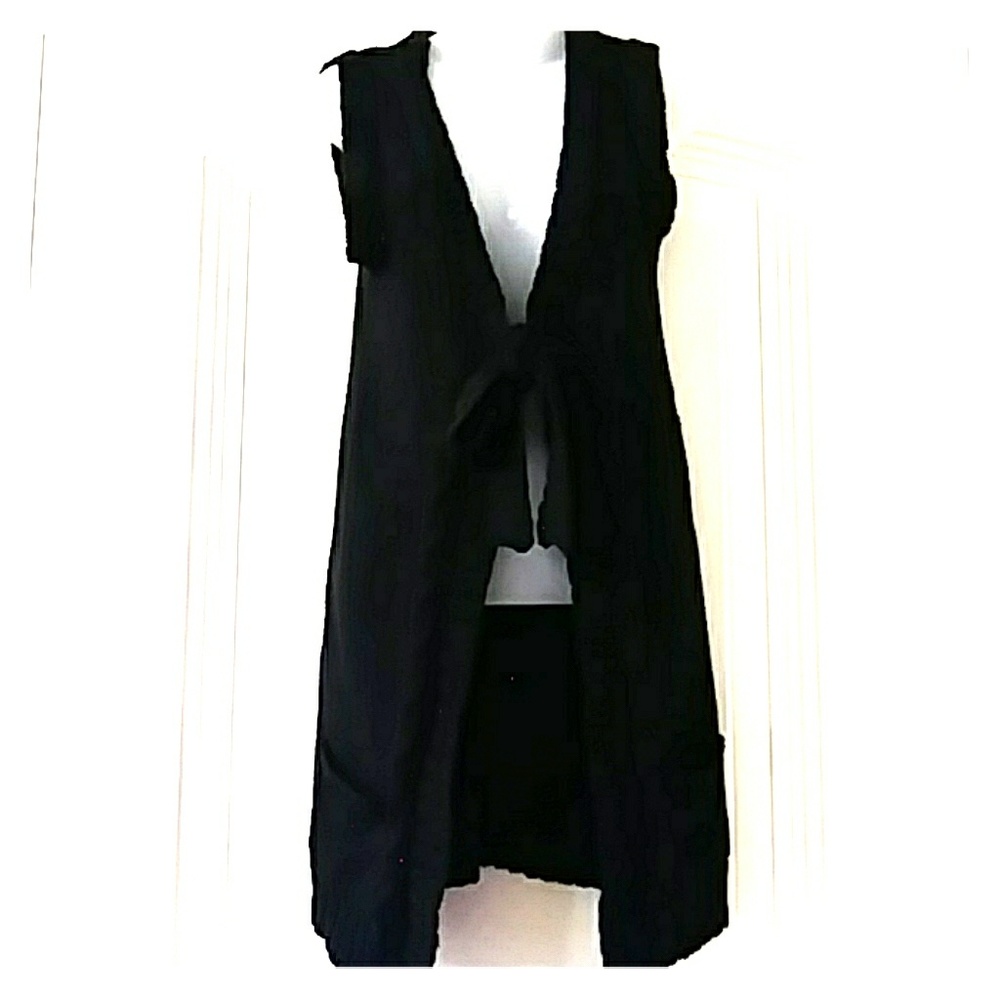 WOMENS SWEATER VEST SIZE M